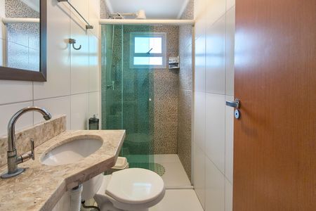 Apartamento para alugar com 77m², 2 quartos e 1 vagaBanheiro da Suíte