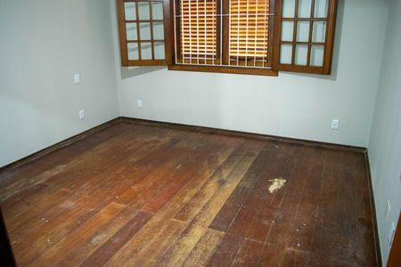 Casa para alugar com 259m², 3 quartos e 4 vagasSuíte