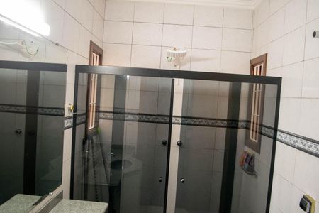 Casa para alugar com 259m², 3 quartos e 4 vagasBanheiro social