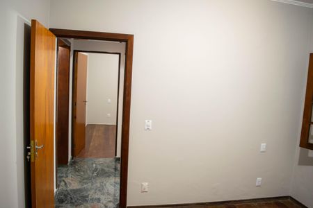 Casa para alugar com 259m², 3 quartos e 4 vagasQuarto