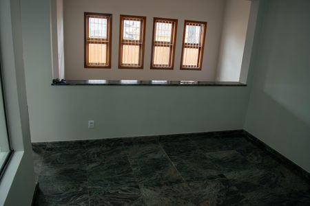 Casa para alugar com 259m², 3 quartos e 4 vagasCorredor