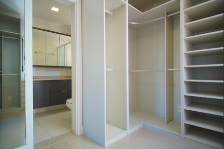 Apartamento para alugar com 162m², 3 quartos e 2 vagasSuíte 2