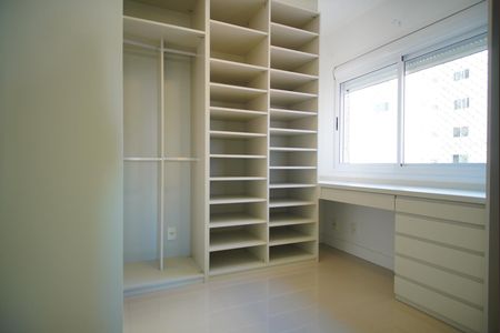 Apartamento para alugar com 162m², 3 quartos e 2 vagasSuíte 2