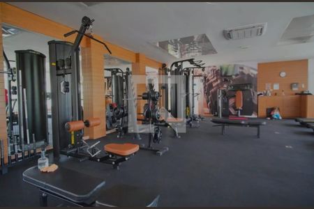 Apartamento para alugar com 162m², 3 quartos e 2 vagas Apartamento para alugar com 162m², 3 quartos e 2 vagasÁrea Comum - Academia