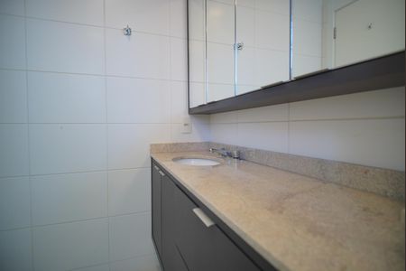 Apartamento para alugar com 162m², 3 quartos e 2 vagasBanheiro da Suíte 2