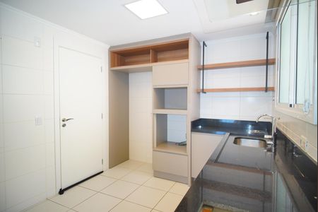 Apartamento para alugar com 162m², 3 quartos e 2 vagasCozinha