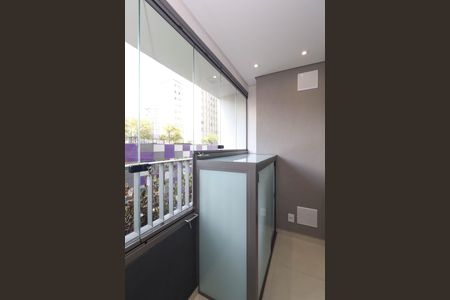 Varanda de kitnet/studio para alugar com 1 quarto, 23m² em Pinheiros, São Paulo