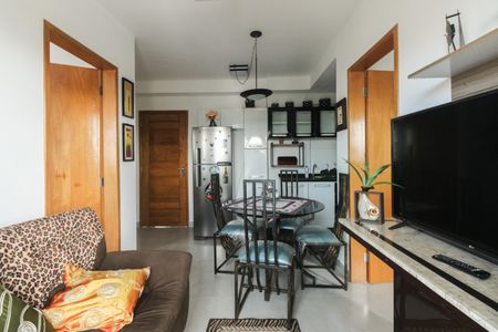 Sala  de apartamento para alugar com 2 quartos, 40m² em Chácara Califórnia, São Paulo
