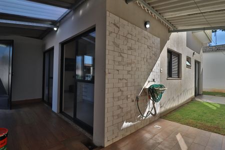 Apartamento para alugar com 57m², 3 quartos e 1 vagaVaranda