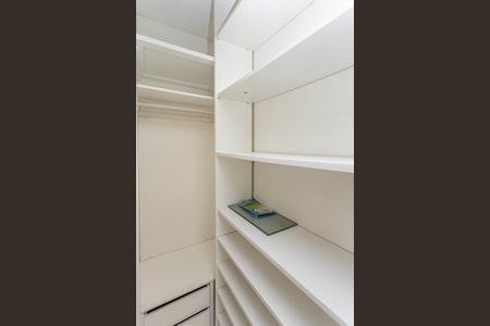 Apartamento para alugar com 78m², 3 quartos e 1 vagaCloset da suíte 2