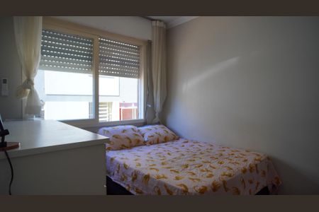 Quarto  de apartamento para alugar com 1 quarto, 42m² em Passo D’areia, Porto Alegre