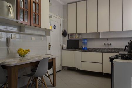 Apartamento à venda com 153m², 4 quartos e 3 vagasCozinha