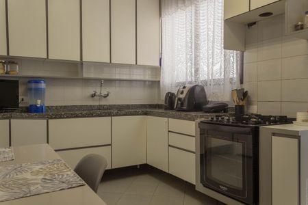 Apartamento à venda com 153m², 4 quartos e 3 vagasCozinha
