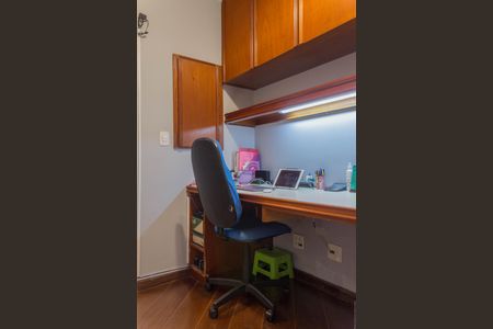 Apartamento à venda com 153m², 4 quartos e 3 vagasEscritório