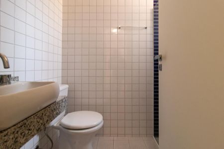 Apartamento para alugar com 72m², 3 quartos e 1 vaga Apartamento para alugar com 72m², 3 quartos e 1 vagaBanheiro Social