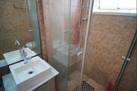 Apartamento à venda com 70m², 3 quartos e sem vagaBanheiro Corredor