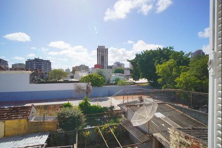 Quarto 1 - Vista de apartamento à venda com 3 quartos, 70m² em Floresta, Porto Alegre