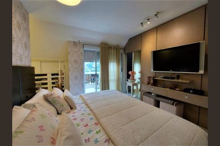 Apartamento para alugar com 166m², 4 quartos e 2 vagasQuarto