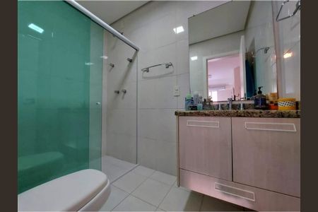 Apartamento para alugar com 166m², 4 quartos e 2 vagasBanheiro