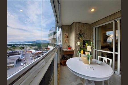 Apartamento para alugar com 166m², 4 quartos e 2 vagasVaranda