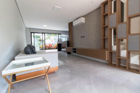 SALA de casa de condomínio para alugar com 2 quartos, 130m² em Parque Taquaral, Campinas