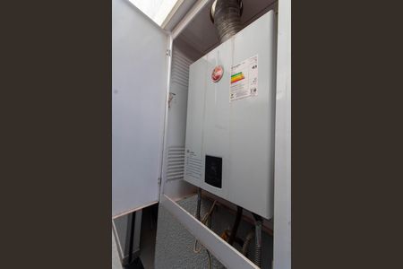 Casa de condomínio à venda com 130m², 2 quartos e 2 vagasÁREA DE SERVIÇO EXTERNA