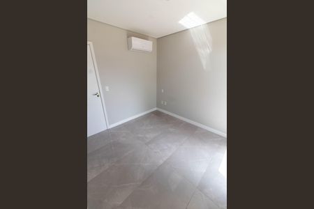 Casa de condomínio à venda com 130m², 2 quartos e 2 vagasSUITE 1