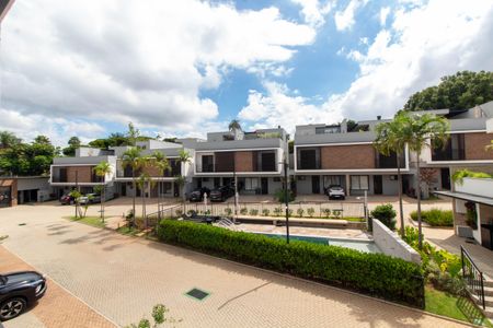 Casa de condomínio à venda com 130m², 2 quartos e 2 vagasVISTA SACADA SUITE 1