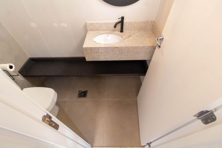 Casa de condomínio à venda com 130m², 2 quartos e 2 vagasLAVABO