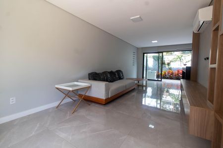 SALA de casa de condomínio para alugar com 2 quartos, 130m² em Parque Taquaral, Campinas