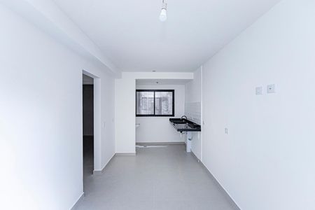 Sala, cozinha e área de serviço de apartamento à venda com 2 quartos, 44m² em Parque Sao Domingos, São Paulo