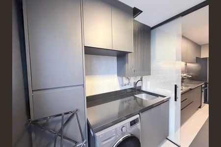 Apartamento à venda com 70m², 1 quarto e 1 vagaÁrea de Serviço