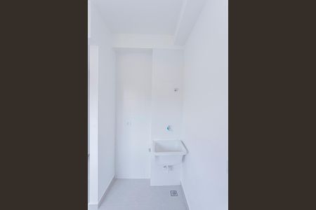 Sala, cozinha e área de serviço de apartamento à venda com 2 quartos, 38m² em Parque Sao Domingos, São Paulo