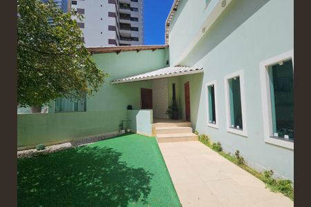 Entrada de casa para alugar com 5 quartos, 400m² em Horto Florestal, Salvador