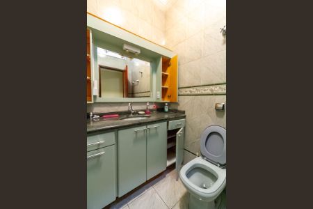 Casa para alugar com 180m², 2 quartos e 1 vagaBanheiro