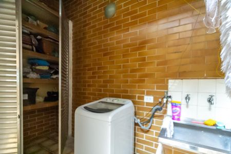 Casa para alugar com 180m², 2 quartos e 1 vagaÁrea de Serviço