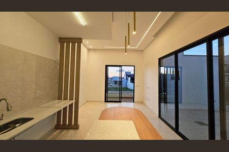 Casa de condomínio à venda com 130m², 3 quartos e 4 vagas