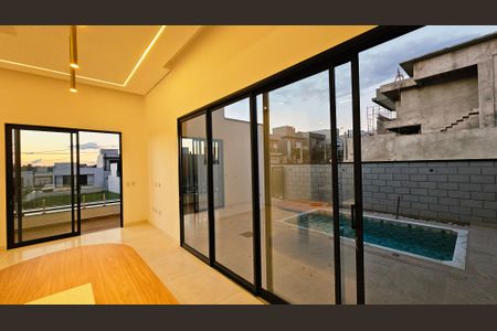 Casa de condomínio à venda com 130m², 3 quartos e 4 vagas