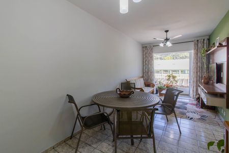 Apartamento à venda com 71m², 2 quartos e 1 vagaSala