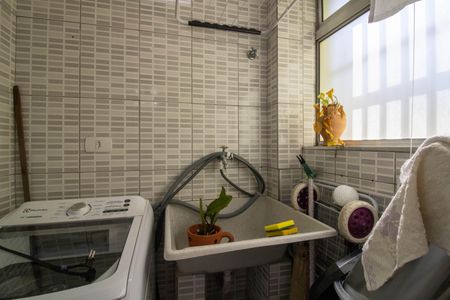 Apartamento à venda com 71m², 2 quartos e 1 vagaArea de Serviço 