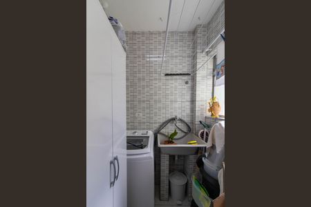 Apartamento à venda com 71m², 2 quartos e 1 vagaArea de Serviço 