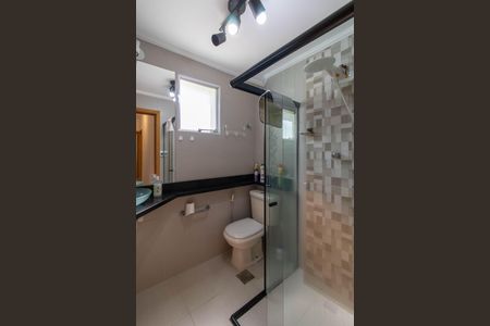 Apartamento à venda com 71m², 2 quartos e 1 vagaBanheiro