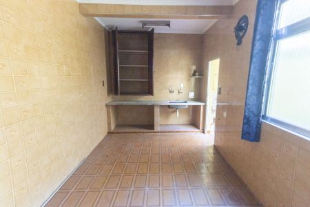 Apartamento à venda com 100m², 4 quartos e sem vaga Apartamento à venda com 100m², 4 quartos e sem vagaCozinha