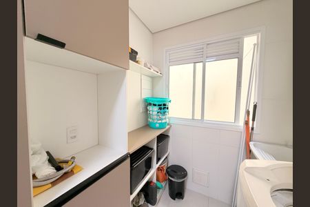 Apartamento à venda com 64m², 2 quartos e 1 vagaÁrea de Serviço