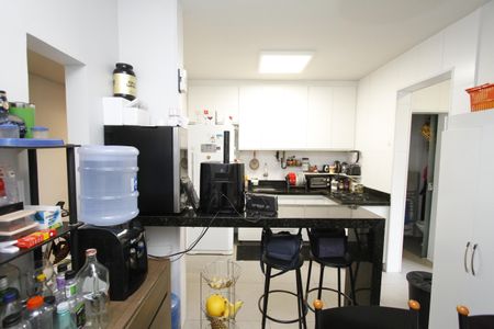 Apartamento à venda com 109m², 3 quartos e 2 vagasCozinha