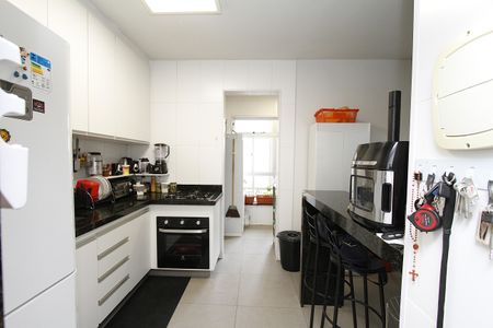 Apartamento à venda com 109m², 3 quartos e 2 vagasCozinha