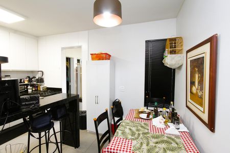 Apartamento à venda com 109m², 3 quartos e 2 vagasCozinha