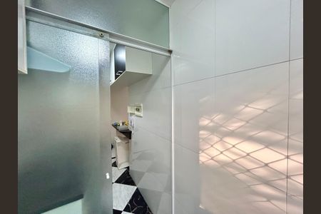 Apartamento à venda com 58m², 3 quartos e 1 vagaÁrea de Serviço