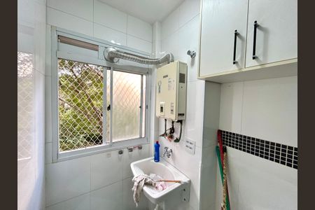 Apartamento à venda com 58m², 3 quartos e 1 vagaÁrea de Serviço