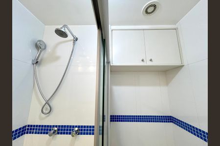 Apartamento à venda com 58m², 3 quartos e 1 vagaBanheiro 1